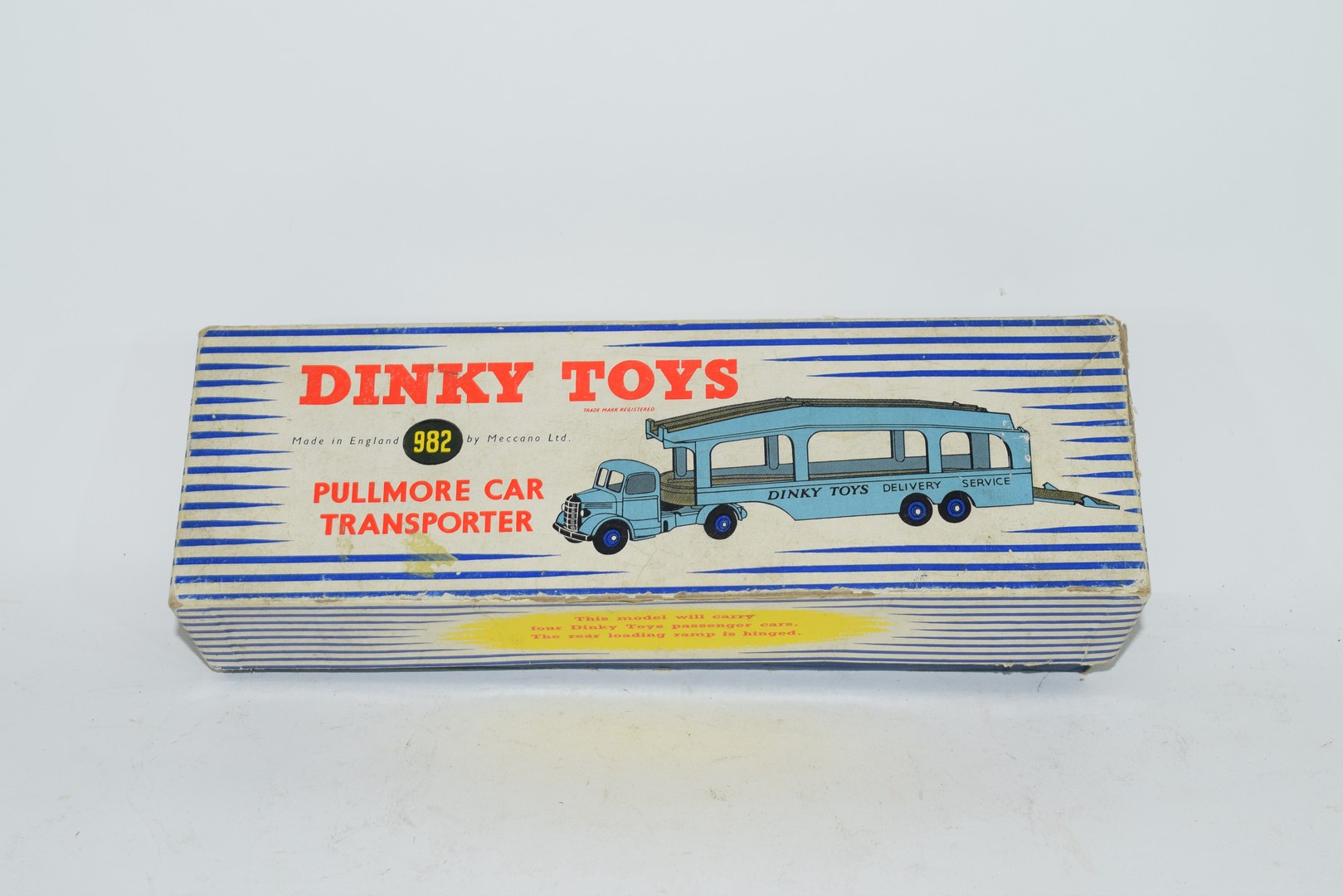 Dinky Pullmore car transporter No 982 and loading ramp, (994)