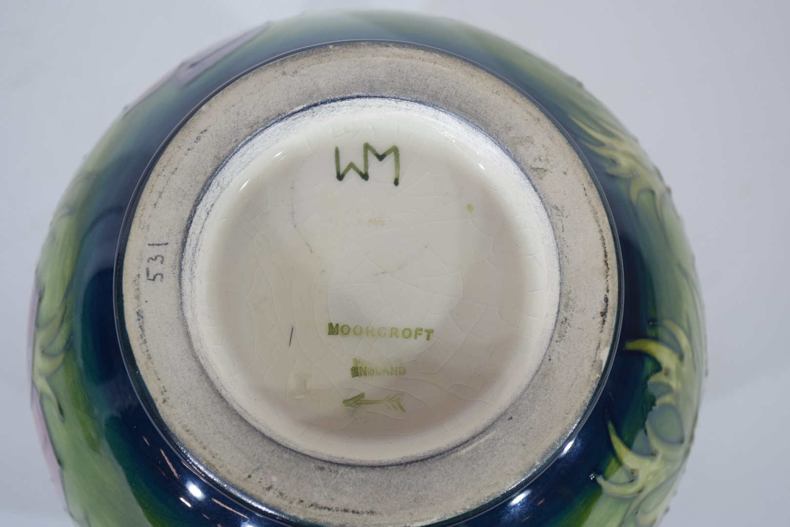 Globular Moorcroft vase - Image 8 of 8