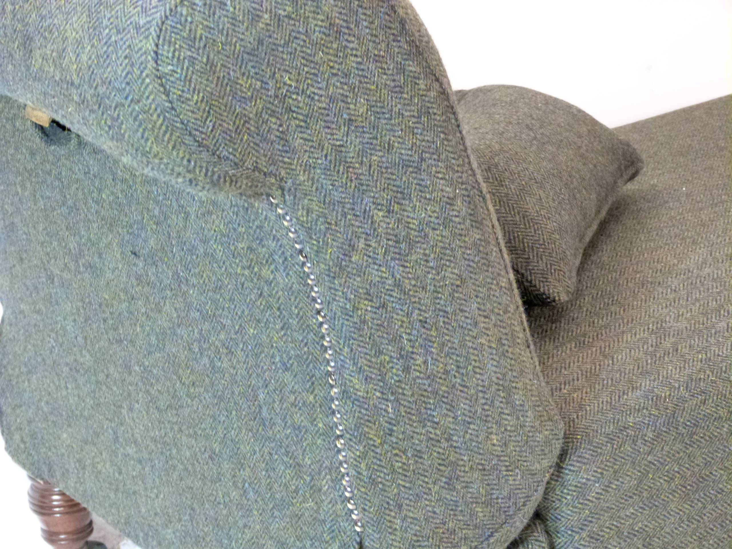 Victorian chaise longue with adjustable backrest, recently re-upholstered in dark Harris tweed - Image 5 of 6