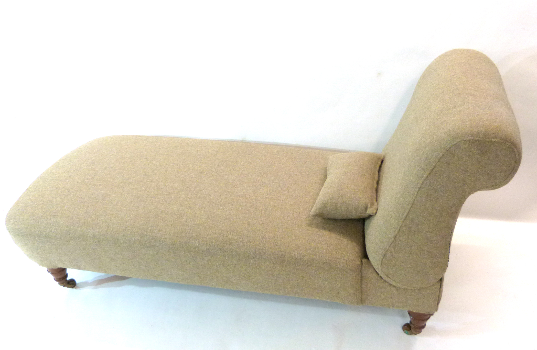 Victorian chaise longue with adjustable backrest, recently re-upholstered in pale Harris tweed - Image 6 of 8