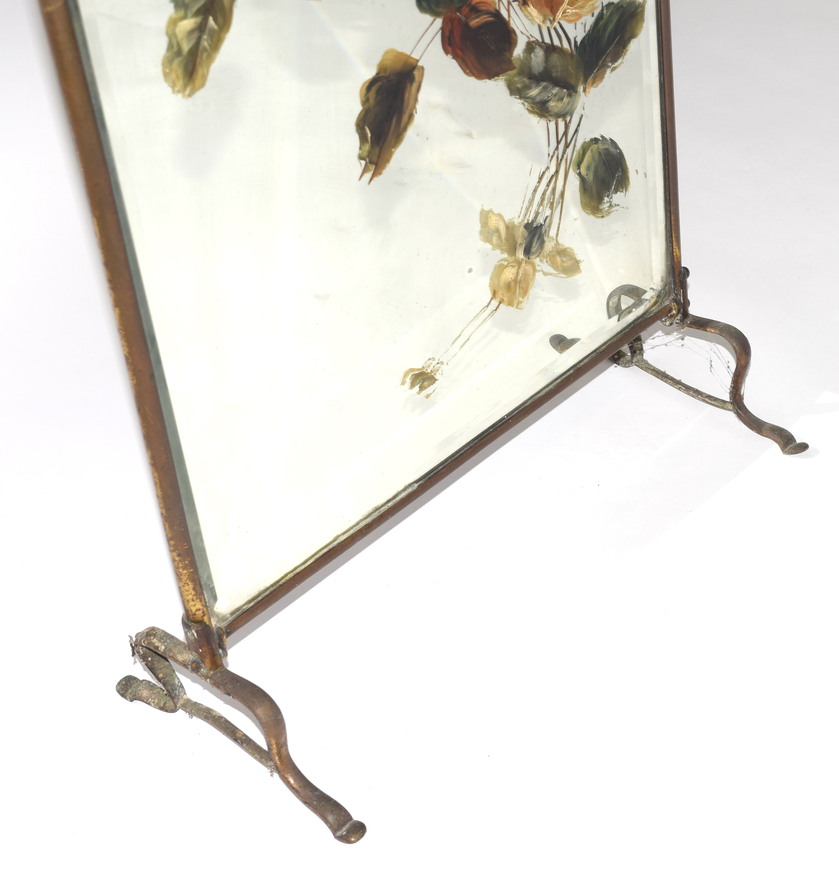 Early 20th century brass framed fire screen with central bevelled mirror with overpainted rose - Image 4 of 4