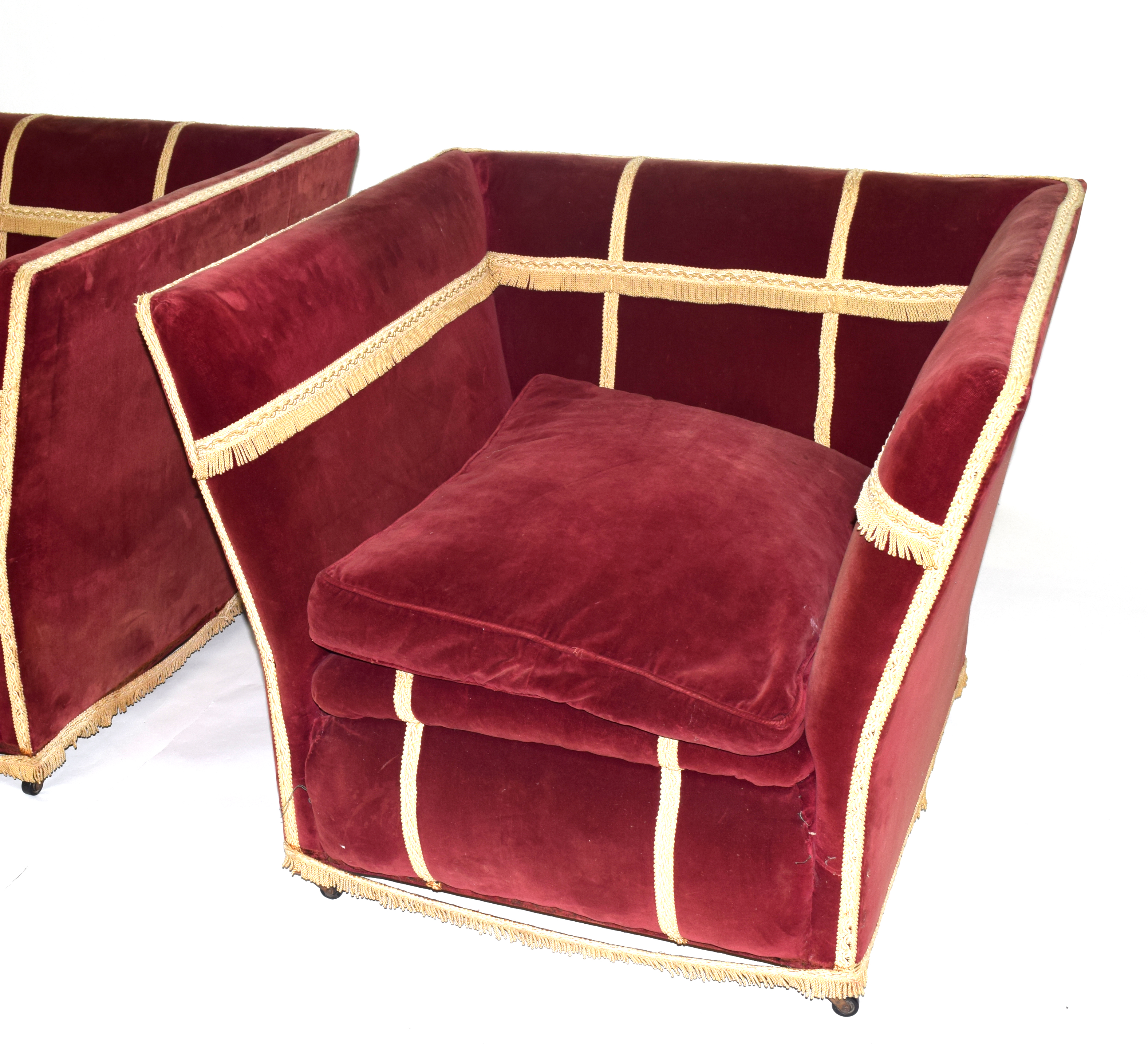 Early 20th century drop end Knole style two-seater sofa and pair of accompanying chairs, upholstered - Image 4 of 7