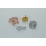 Pink quartz model of a frog with yellow eyes and other jadeite type animals (4)