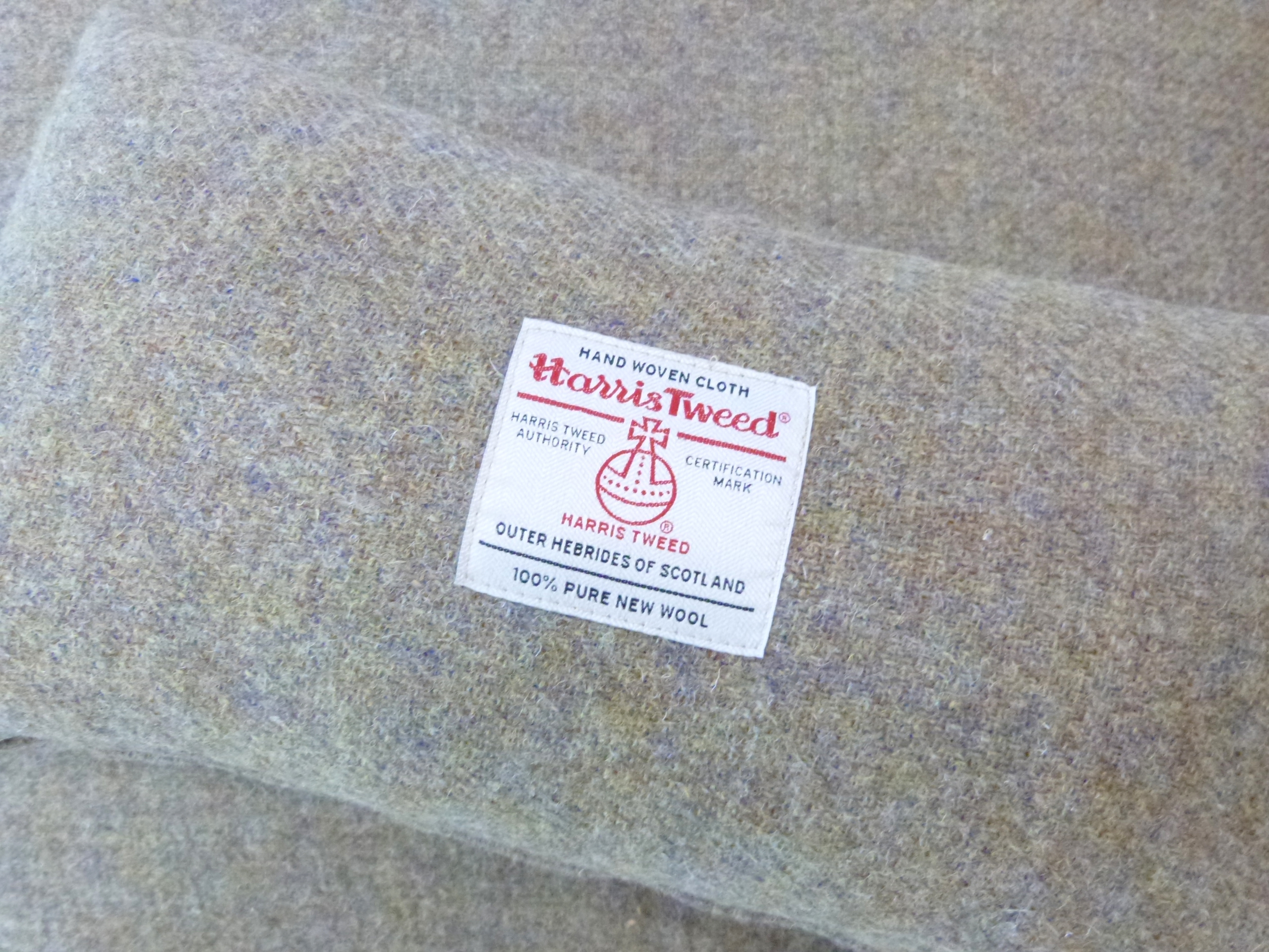 Victorian chaise longue with adjustable backrest, recently re-upholstered in pale Harris tweed - Image 7 of 8