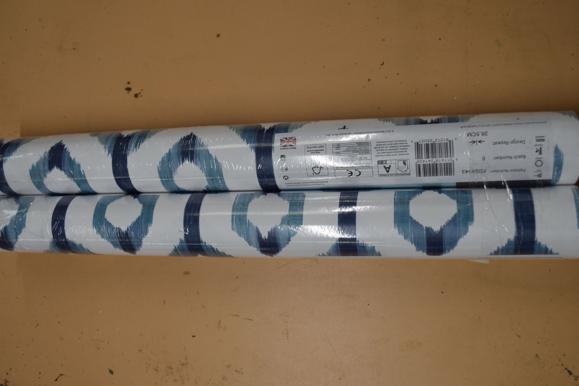 THREE ROLLS OF LUCIA DIAMOND WALLPAPER 10M X 52CM - Image 2 of 2