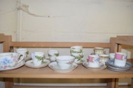 MIXED LOT COMPRISING CUPS AND SAUCERS TO INCLUDE ADDERLEY LILY OF THE VALLEY PATTERN, ALLERTONS