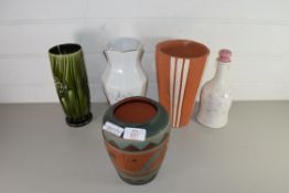 MIXED LOT OF VASES TO INCLUDE SILVAC