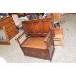 20TH CENTURY OAK FLIP-TOP MONKS BENCH WITH STORAGE BASE, 91CM WIDE