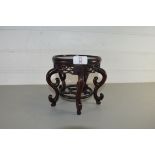 CHINESE HARDWOOD VASE STAND, 16CM HIGH