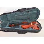 PRIMA VERA CHILD'S VIOLIN AND CARRY CASE