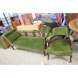 LATE VICTORIAN GREEN UPHOLSTERED CHAISE LONGUE TOGETHER WITH TWO SIMILARLY UPHOLSTERED ARMCHAIRS,