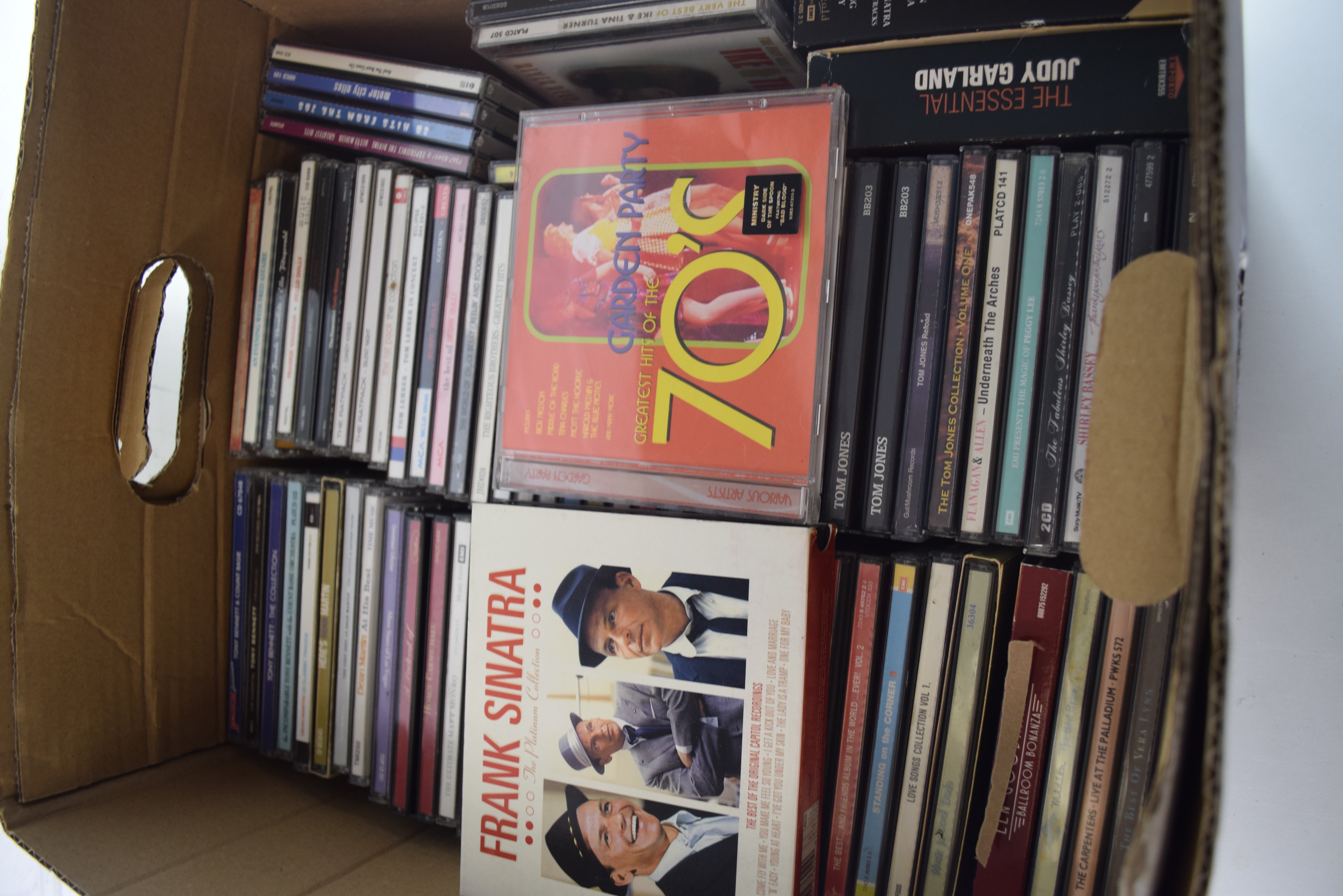 BOX OF CDS TO INCLUDE FRANK SINATRA, TOM JONES ETC