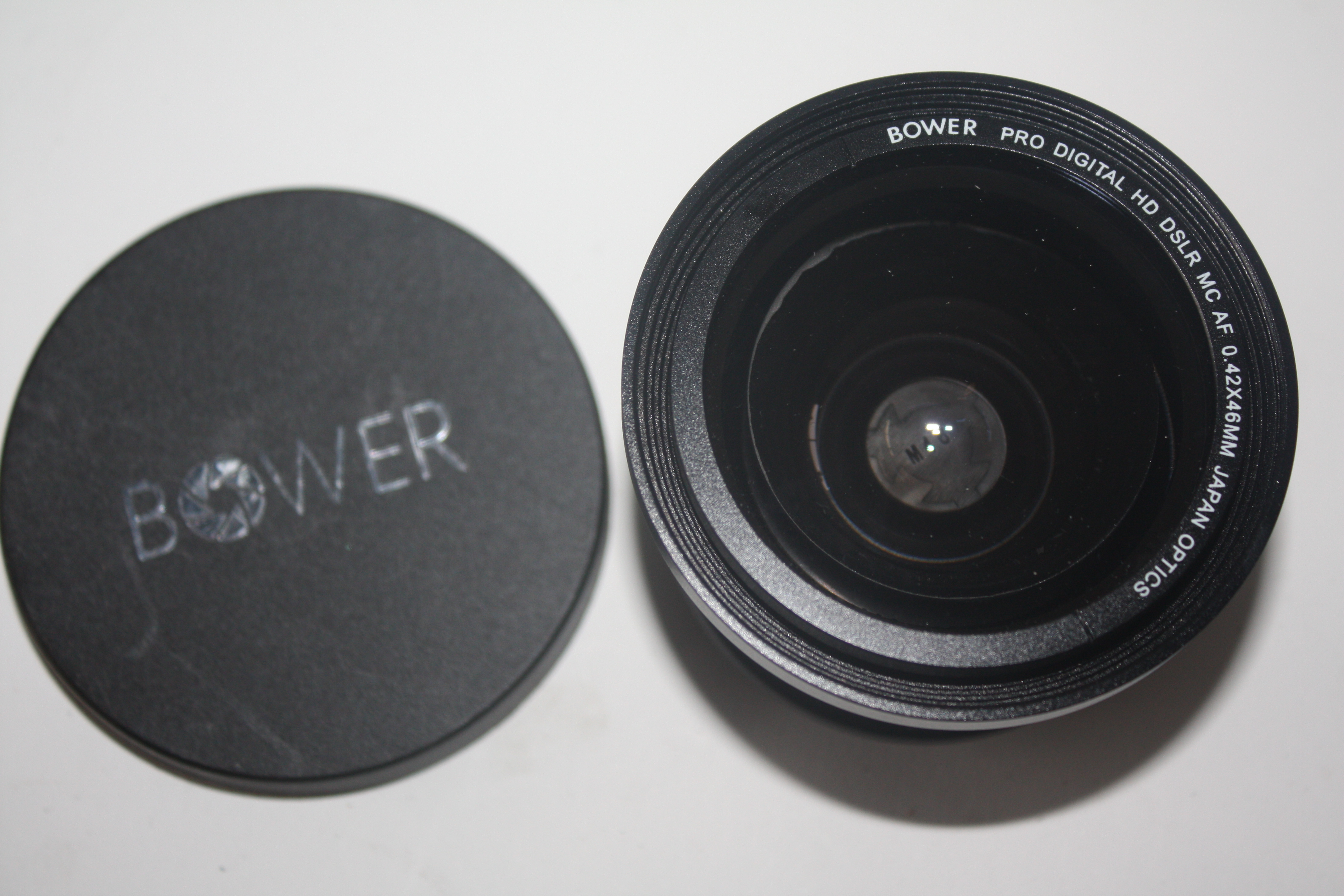 Lumix lens, a Bower pro-digital lens together with two flashes - Image 4 of 5