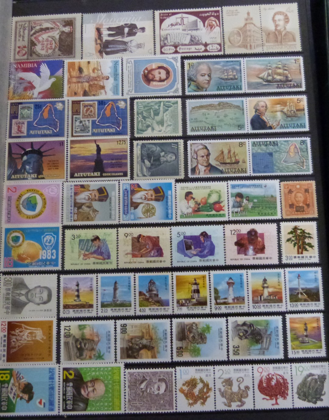 World mint stamp collection in 3 well filled stock books including good quantity USA - Image 5 of 5