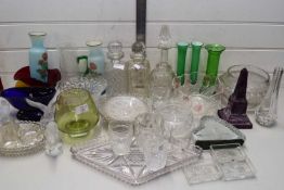 MIXED LOT OF ASSORTED GLASS WARES TO INCLUDE DECANTERS, BOWLS, GLASS OBELISK, GOEBEL GLASS ANIMALS