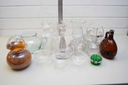 MIXED LOT OF VARIOUS GLASS WARES TO INCLUDE AN AMBER GLASS DECANTER, BISCUIT BARREL WITH SILVER