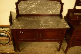 EDWARDIAN MARBLED TOP WASH STAND WITH MAHOGANY BASE, 107CM WIDE