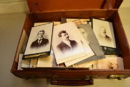 BROWN LEATHER CASE CONTAINING OVER A 100 CABINET CARDS AND CARTE DE VISITE