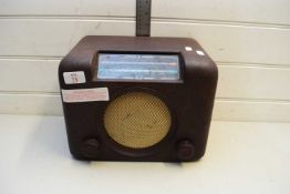 VINTAGE BUSH 90A BAKELITE CASED RADIO