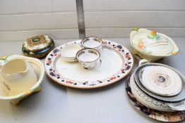 MIXED LOT OF CERAMICS TO INCLUDE PAIR OF WOODS IVORY WARE 'HAITI' PATTERN, VEGETABLE DISHES,