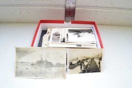 COLLECTION OF VINTAGE POSTCARDS TO INCLUDE SHIPPING INTEREST