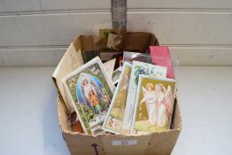 BOX CONTAINING VARIOUS GLASS PHOTOGRAPH NEGATIVES TO INCLUDE KODAK PLUS VARIOUS OTHER LOOSE FILM