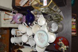 MIXED LOT MUGS, SMALL TABLE TOP DISPLAY CABINET ETC
