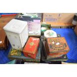 MIXED LOT OF VINTAGE TINS