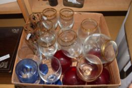 BOX OF MIXED DRINKING GLASSES