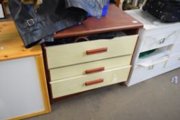 PAIR OF MAHOGANY EFFECT AND CREAM FINISH BEDROOM CHESTS, 75CM WIDE