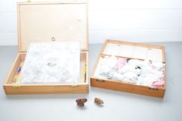 TWO WOODEN BOXES CONTAINING A COLLECTION OF WADE WHIMSIES