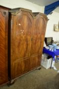 20TH CENTURY MAHOGANY VENEERED DOUBLE DOOR WARDROBE WITH APPLIED CARVED DETAIL, 192CM HIGH