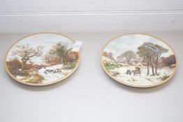 MIXED LOT COMPRISING PAIR OF 19TH CENTURY BLUE AND WHITE CIRCULAR BOWLS DECORATED WITH THE HOP-