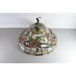 MODERN TIFFANY HANGING CENTRE CEILING LIGHT FITTING