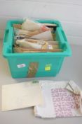 BOX CONTAINING A LARGE QUANTITY OF VARIOUS LOOSE BRITISH AND WORLD STAMPS