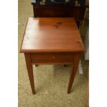 EARLY 20TH CENTURY SINGLE DRAWER SIDE TABLE, 49CM WIDE