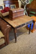 VICTORIAN RECTANGULAR PINE KITCHEN TABLE ON TURNED LEGS, 136CM WIDE