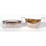 Mixed Lot comprising an Edward VII silver double handled salt decorated with ribbed detail,