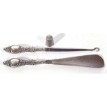 Mixed Lot comprising silver handled and steel bladed button hook and shoe horn together with a small
