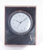 Elizabeth II silver mounted desk clock of metal easel back and quartz movement, Sheffield 2005, 7.