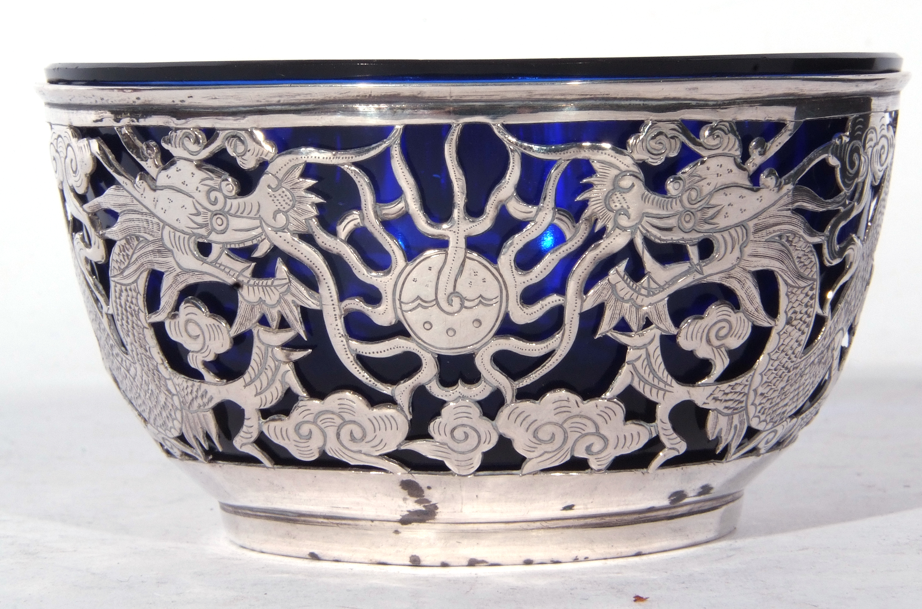 Modern Chinese 20th century white metal mounted sugar basin decorated with pierced detail of dragons