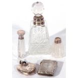 Mixed Lot comprising a small foreign silver scent bottle of heart form, stamped 925, together with