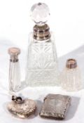Mixed Lot comprising a small foreign silver scent bottle of heart form, stamped 925, together with