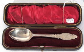 Late Victorian presentation spoon decorated with bright cut floral detail, Sheffield 1898, 21gms,