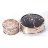 George V silver and tortoiseshell mounted dressing table box of hinged circular form, the