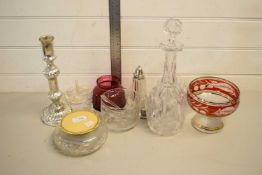 MIXED LOT OF GLASS WARES TO INCLUDE DECANTER, SUGAR SIFTER, CANDLESTICK, DRESSING TABLE JAR AND
