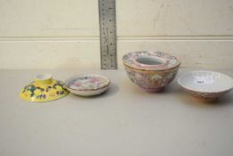 MIXED LOT COMPRISING A CHINESE THREE SECTION BOWL TOGETHER WITH A FURTHER SMALL CHINESE YELLOW