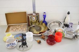 MIXED LOT OF STEEL KITCHEN WARES, MANTEL CLOCK, CERAMICS, BLUE GLASS VASE AND OTHER ITEMS