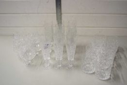 COLLECTION OF CLEAR GLASS DRINKING GLASSES