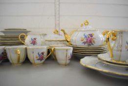 LARGE COLLECTION OF CZECHOSLOVAKIAN FLORAL AND LUSTRE FINISH DINNER, TEA AND COFFEE WARES